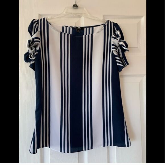 Banana Republic Striped Bow Tie Short Sleeve Blouse Silky XSMALL - Picture 1 of 12